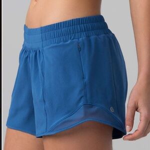 Lululemon Hotty Hot Short II (Long 4") in Royal size 8 Tall